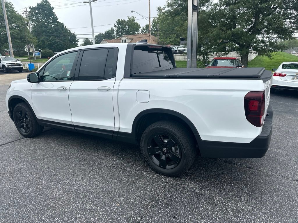 Used 2026 Honda Ridgeline Black Edition image 6
