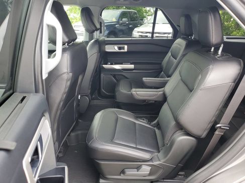 Certified 2023 Ford Explorer Limited w/ Hybrid Equipment Group 310A AWD/4WD image 14