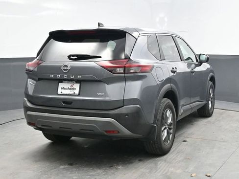 Used 2023 Nissan Rogue S AWD/4WD image 6