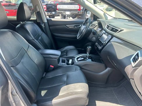 Used 2016 Nissan Rogue AWD image 38