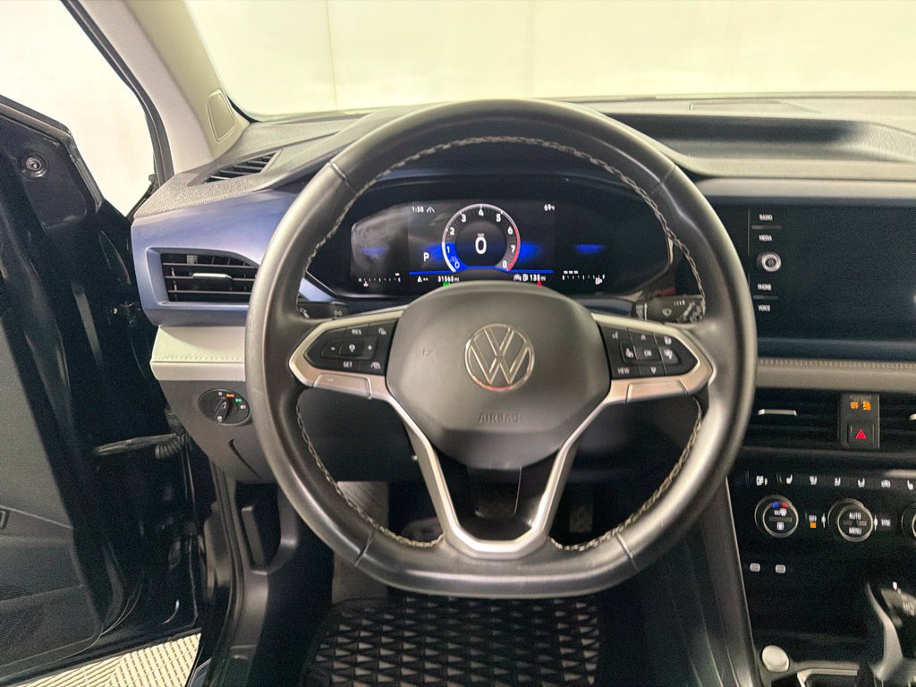Certified 2024 Volkswagen Taos SE w/ Panoramic Sunroof Package AWD/4WD image 13