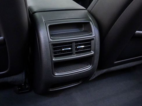 Used 2020 Cadillac XT5 Premium Luxury w/ LPO, Floor Liner Package image 22