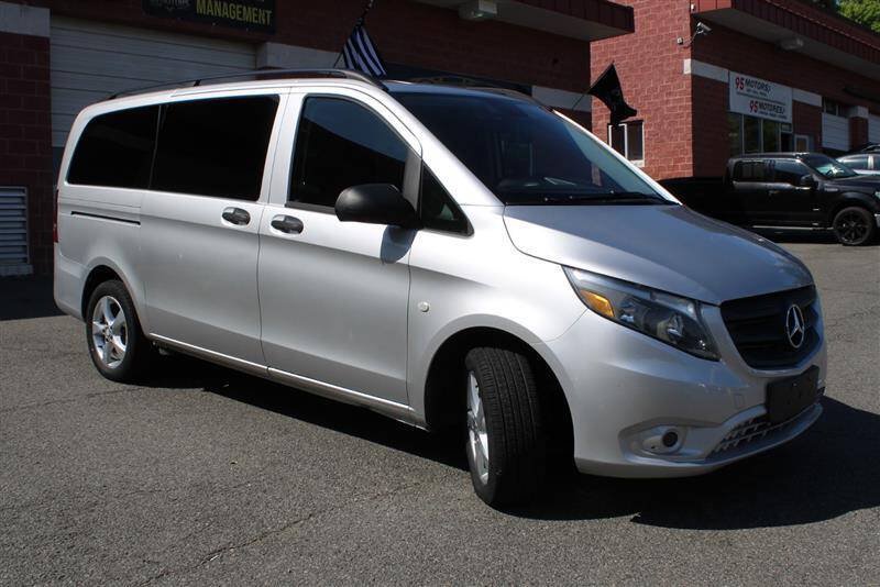 Used 2016 Mercedes-Benz Metris Passenger image 7