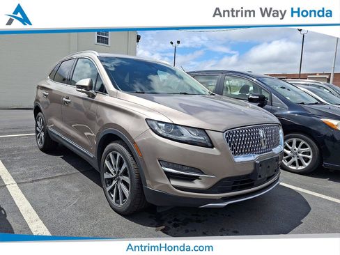 Used 2019 Lincoln MKC Reserve w/ MKC Climate Package AWD/4WD image 1