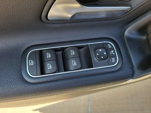 Used 2025 Mercedes-Benz CLA 250 4MATIC image 20