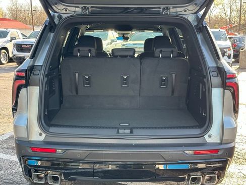 New 2026 Chevrolet Traverse LT w/ Enhanced Driving Package image 8