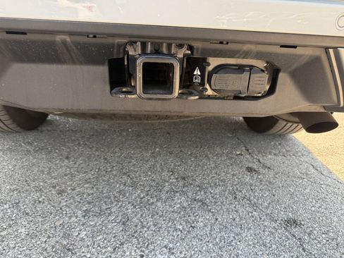 Used 2025 Ford Expedition Platinum AWD/4WD image 9