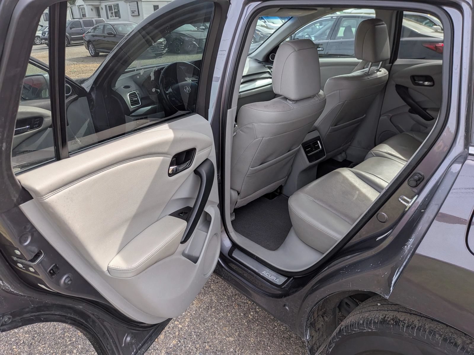 Used 2017 Acura RDX w/ Technology Package AWD/4WD image 25