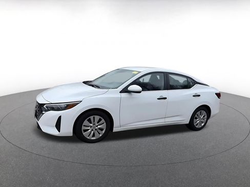 Used 2025 Nissan Sentra S image 8