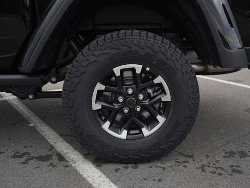 Used 2026 Jeep Gladiator Rubicon AWD/4WD image 41