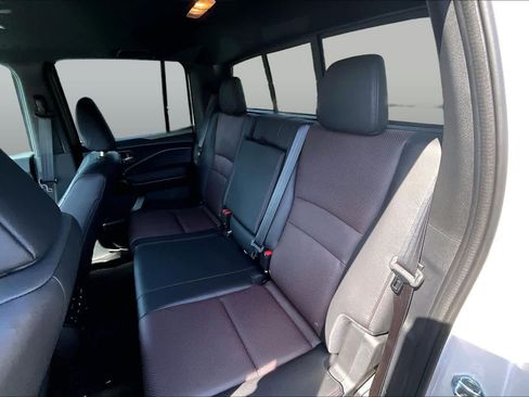 Used 2025 Honda Ridgeline Black Edition image 19