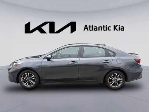 Certified 2023 Kia Forte LXS FWD image 11