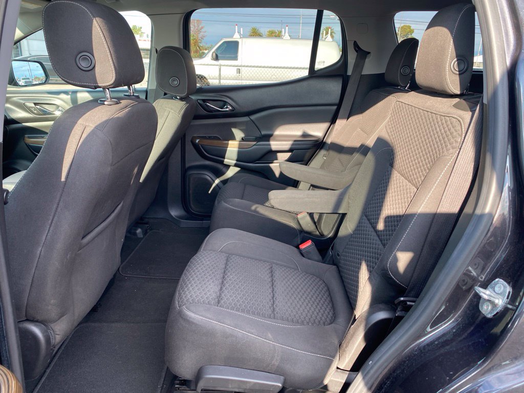 Used 2017 GMC Acadia SLE w/ Driver Alert Package I FWD image 8