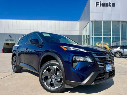 Certified 2024 Nissan Rogue SV w/ SV Premium Package image 1