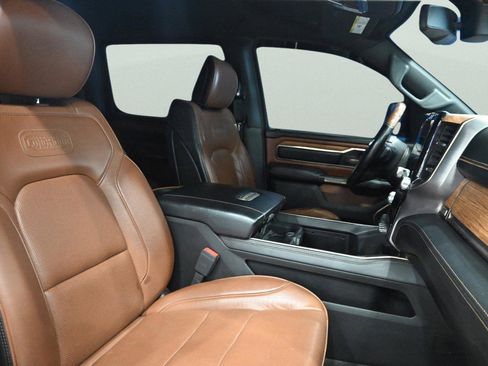 Used 2019 RAM 1500 Limited image 12