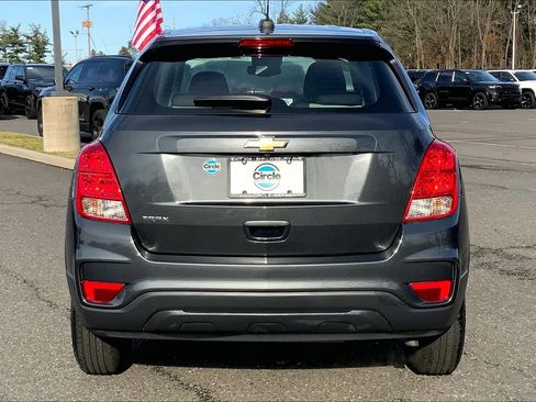 Used 2020 Chevrolet Trax LS image 4