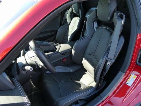 Certified 2024 Chevrolet Corvette Stingray Preferred Conv w/ Z51 Performance Package image 19