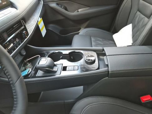 New 2026 Nissan Rogue Platinum AWD/4WD image 20