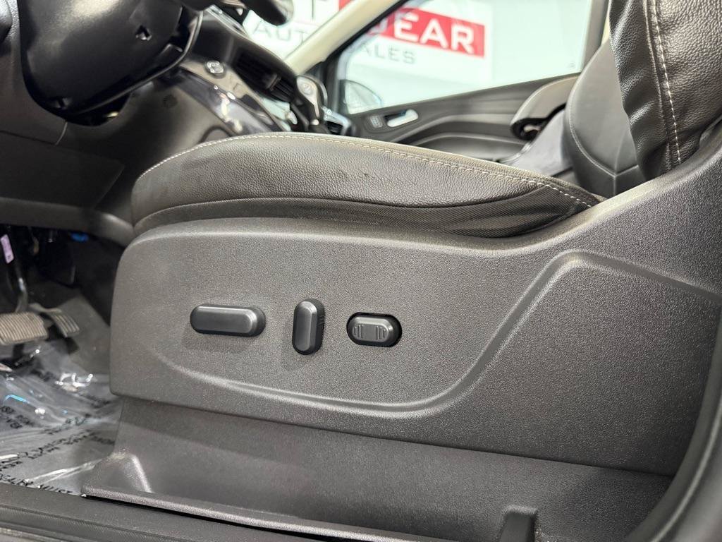 Used 2013 Ford Escape Titanium w/ Parking Technology Pkg FWD image 25
