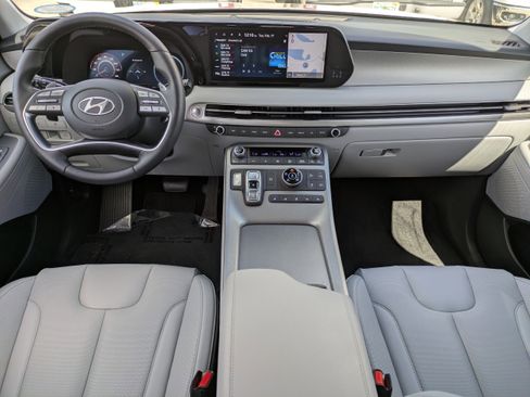 Used 2025 Hyundai Palisade SEL image 11