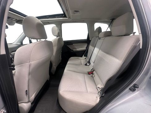 Used 2015 Subaru Forester 2.5i Premium image 12