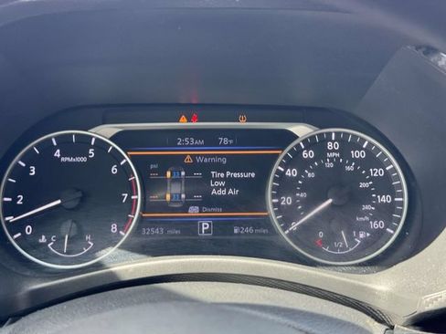 Used 2024 Nissan Sentra SV FWD image 32