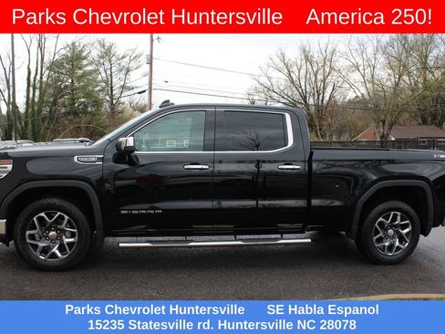 Certified 2022 GMC Sierra 1500 SLT w/ X31 Off-Road Package AWD/4WD image 11