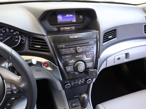 Used 2018 Acura ILX FWD image 43