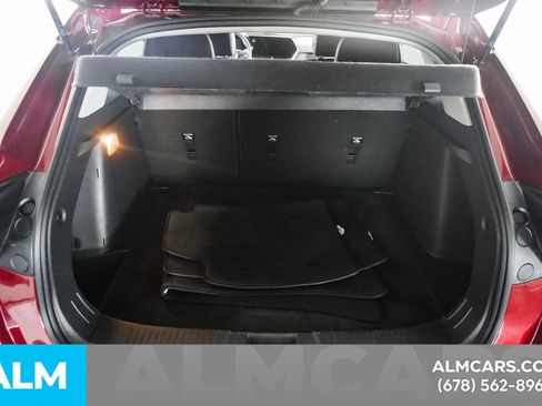 Used 2025 Chevrolet Trax LT FWD image 21