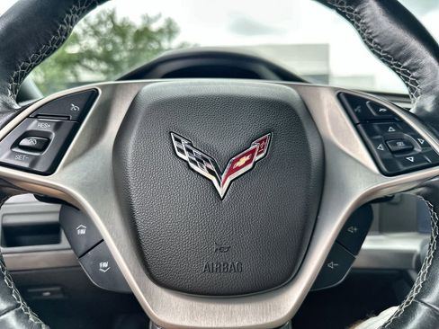 Used 2018 Chevrolet Corvette Stingray Convertible w/ 1LT RWD image 33