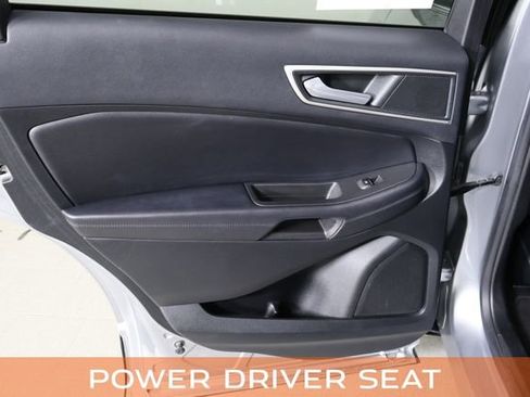Used 2022 Ford Edge SEL AWD/4WD image 16