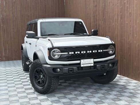 Used 2023 Ford Bronco Wildtrak AWD/4WD image 10