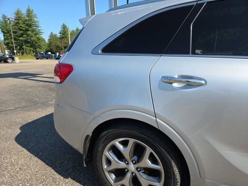 Used 2016 Kia Sorento SX AWD/4WD image 32