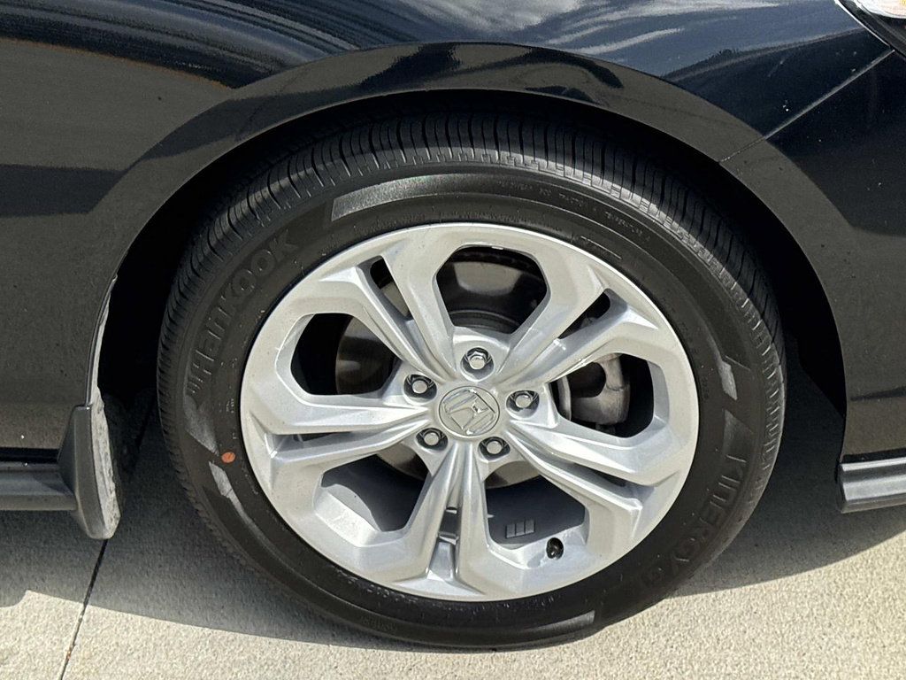 Certified 2024 Honda Accord LX image 30