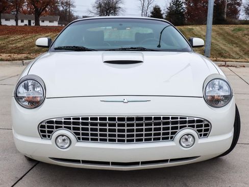 Used 2002 Ford Thunderbird image 10