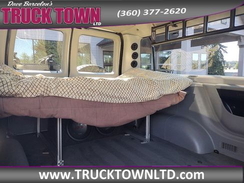 Used 2006 Ford E-350 and Econoline 350 XLT image 21