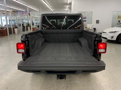 Used 2020 Jeep Gladiator Sport w/ Quick Order Package 24S image 33