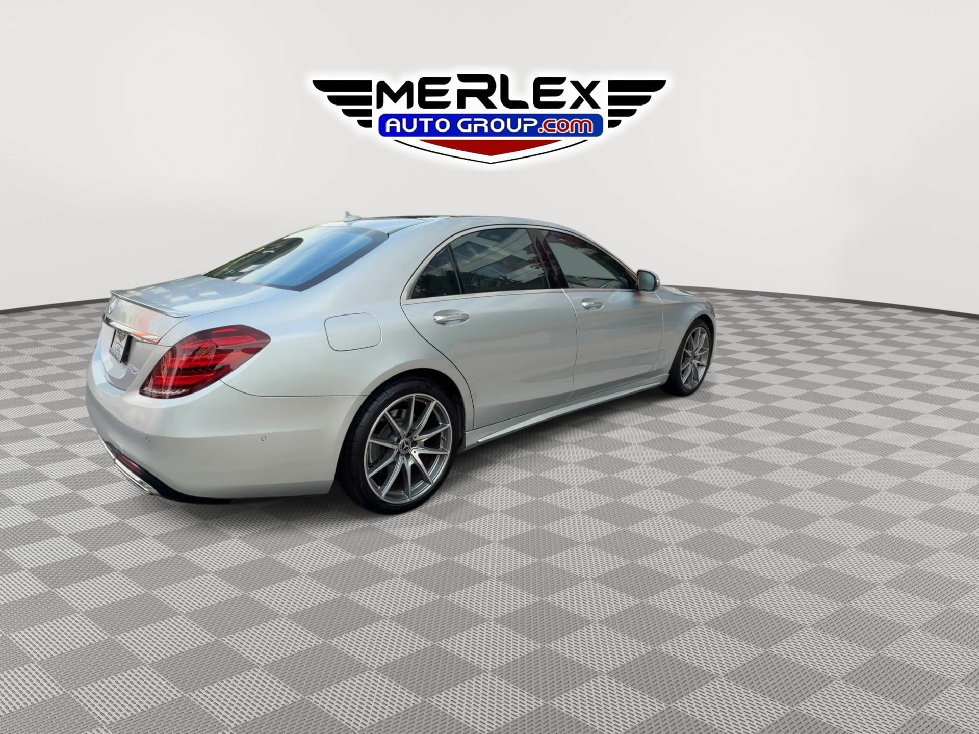 Used 2020 Mercedes-Benz S 560 Sedan w/ AMG Line Exterior image 8