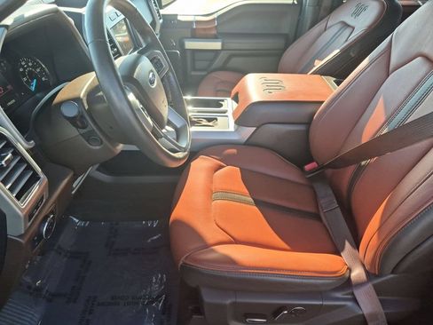 Used 2019 Ford F150 King Ranch w/ Equipment Group 601A Luxury AWD/4WD image 15