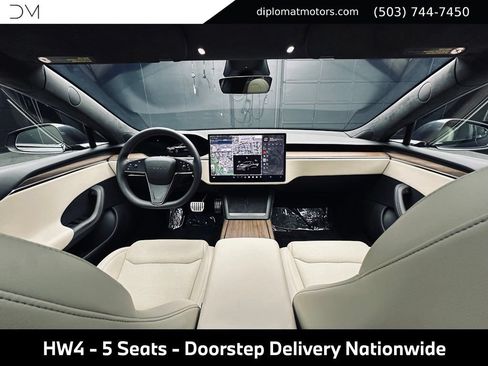 Used 2025 Tesla Model S AWD/4WD image 28