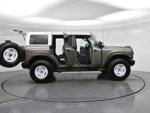 New 2026 Ford Bronco Heritage Edition AWD/4WD image 4