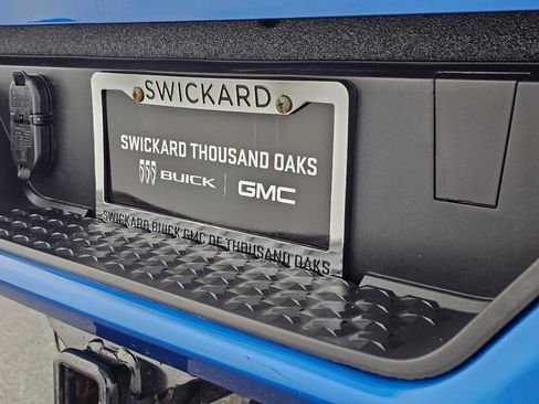 Used 2023 GMC Canyon AT4 w/ LPO, Skid Plate Package AWD/4WD image 13