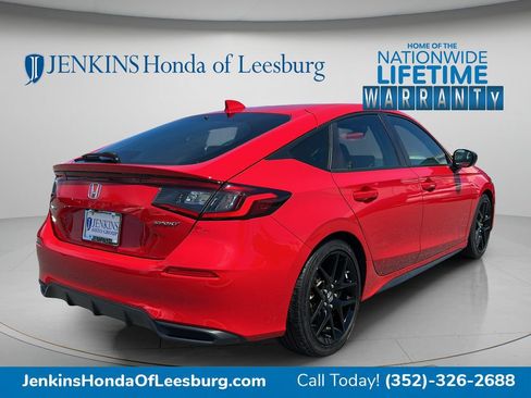 Used 2024 Honda Civic Sport image 3