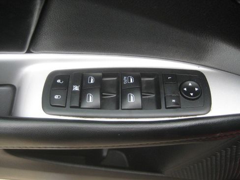 Used 2020 Dodge Journey SE w/ SE Popular Equipment Group FWD image 15