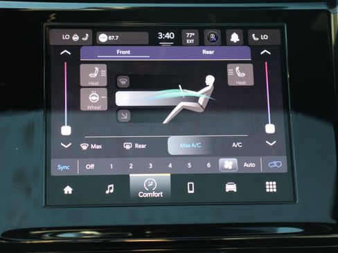 New 2025 Jeep Grand Cherokee L Altitude image 15