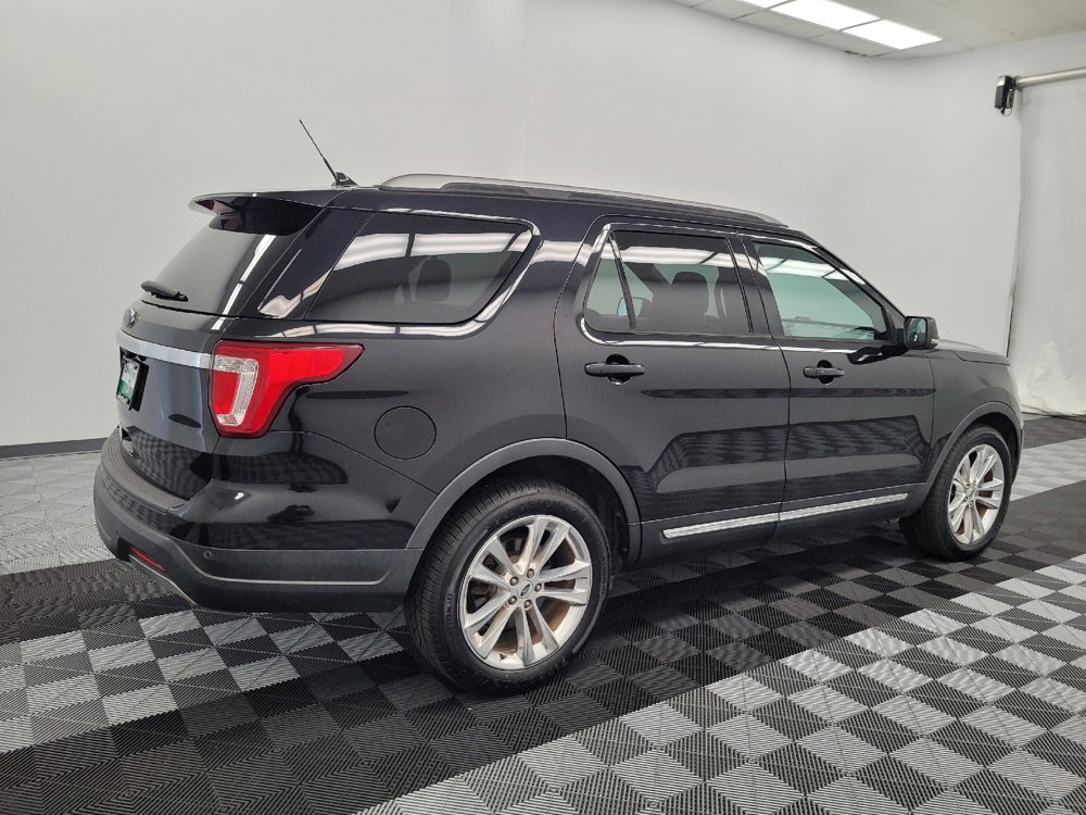 Used 2019 Ford Explorer XLT w/ Equipment Group 202A FWD image 10