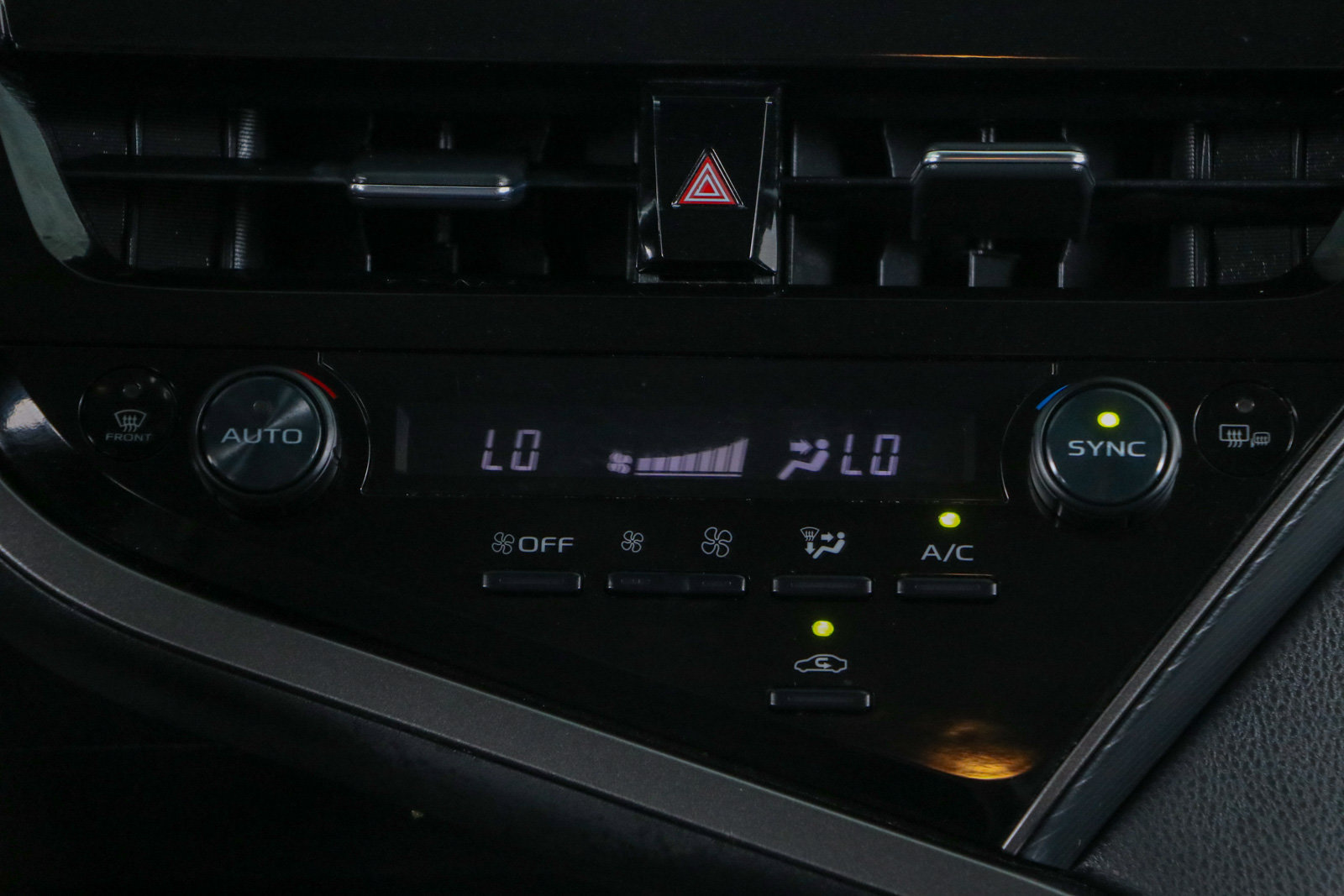 Used 2023 Toyota Camry SE FWD image 20
