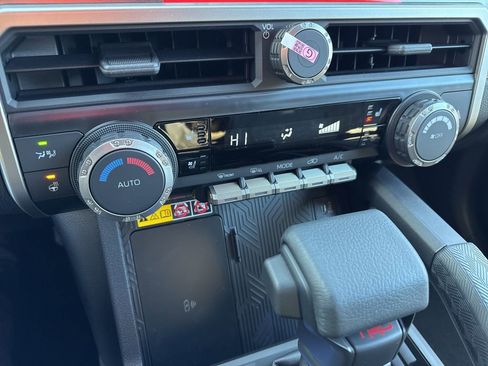 New 2025 Toyota 4Runner TRD Off-Road Premium image 34