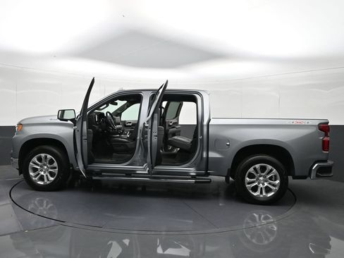 Certified 2025 Chevrolet Silverado 1500 LTZ AWD/4WD image 41