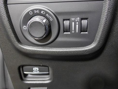 New 2026 Jeep Grand Cherokee Altitude image 33